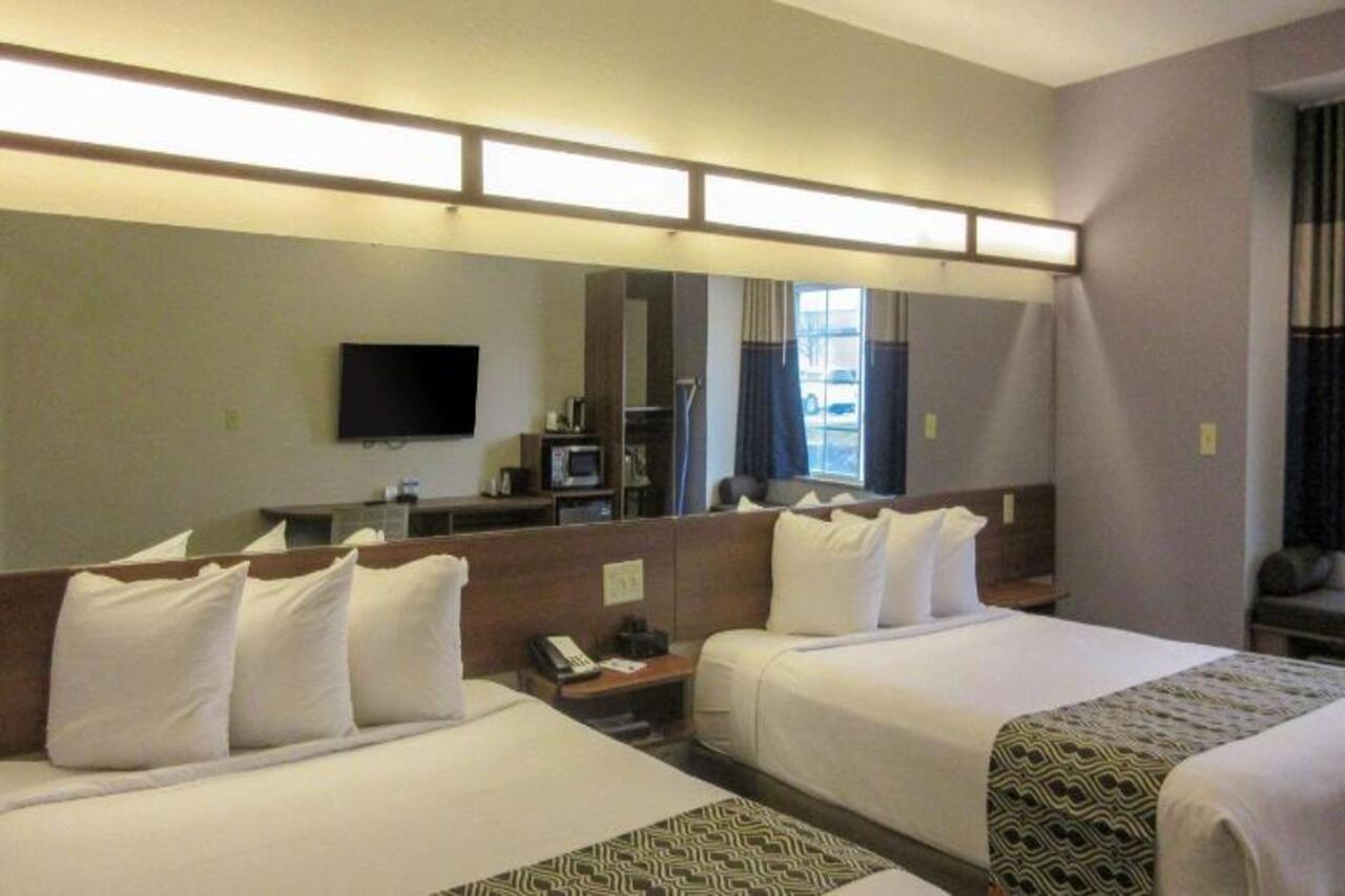 Quality Inn & Suites Caldwell I-77 Екстер'єр фото