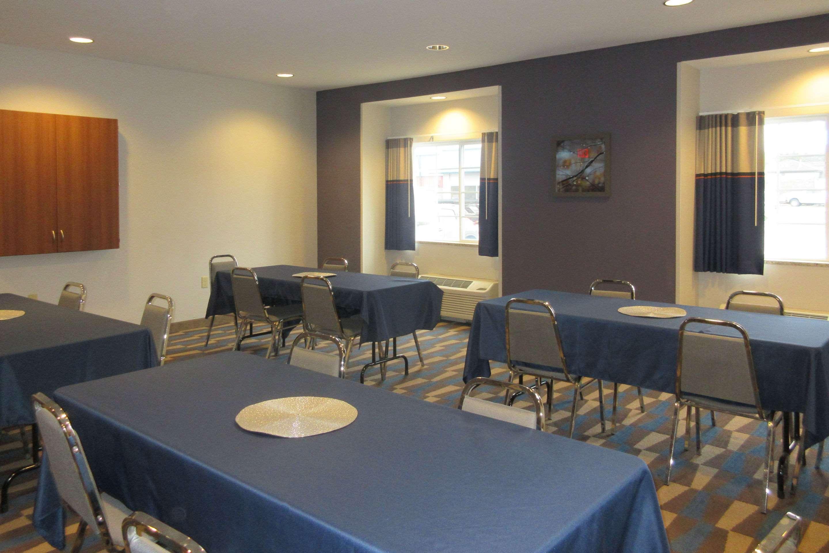Quality Inn & Suites Caldwell I-77 Екстер'єр фото