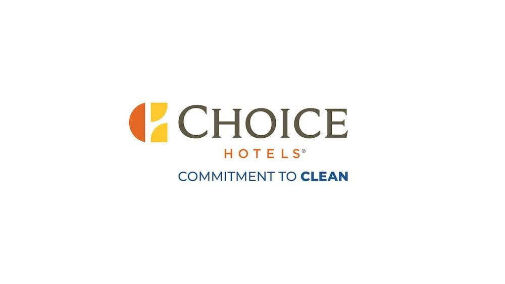 Quality Inn & Suites Caldwell I-77 Екстер'єр фото